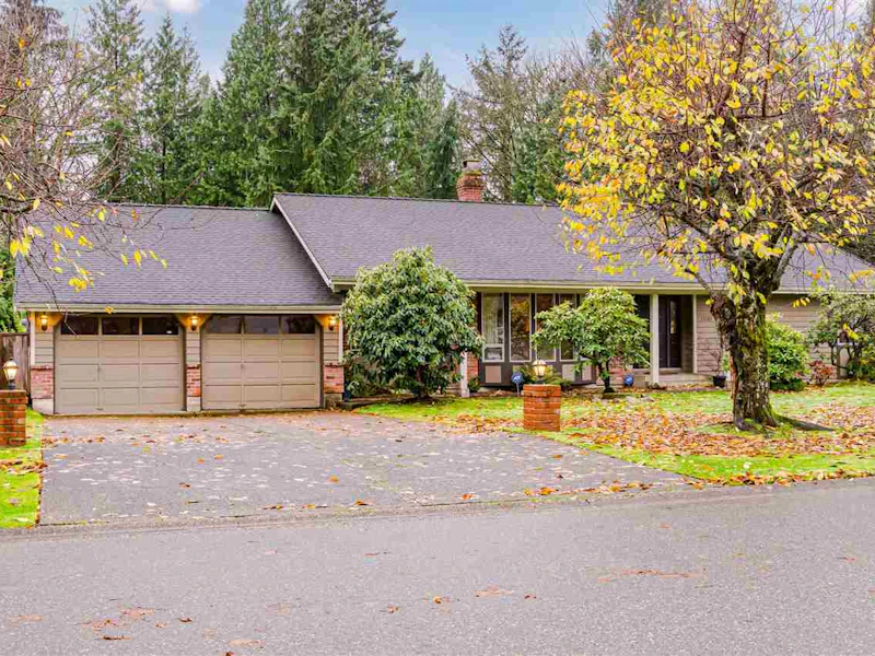 11281 153a Street, Surrey BC V3R 6H9