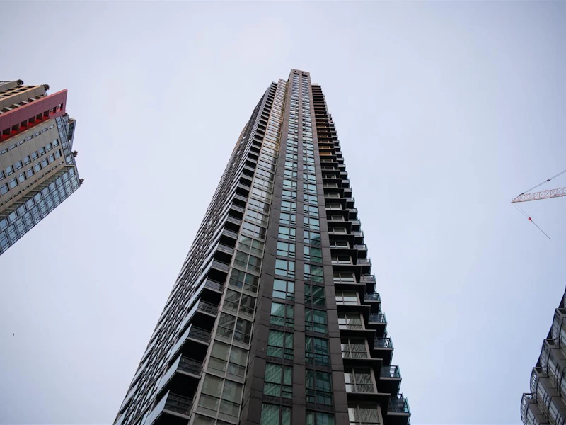 1006 - 1189 Melville Street, Vancouver BC V6E 4T8