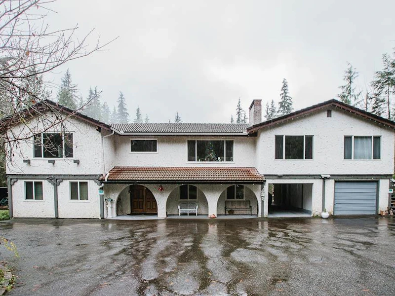 26985 116th Avenue, Maple Ridge BC V2W 1N1