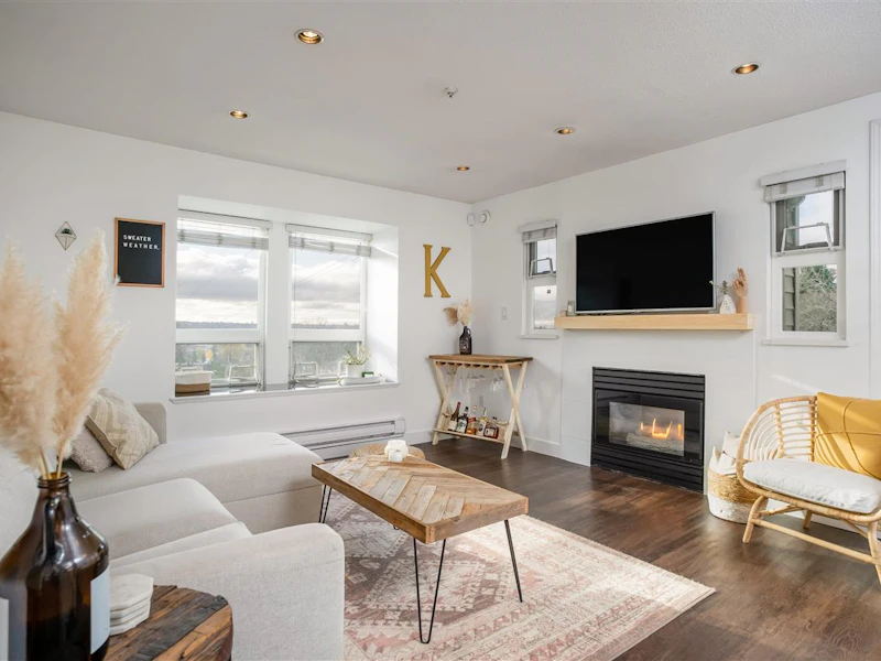 202 - 3709 Pender Street, Burnaby BC V5C 2L2