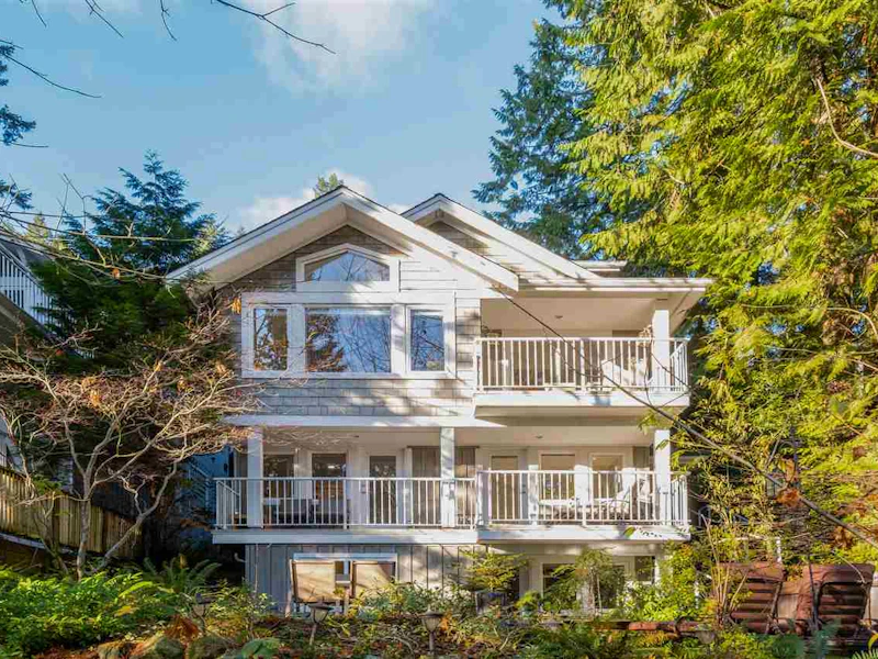 1033 Kilmer Road, North Vancouver BC V7K 1P9