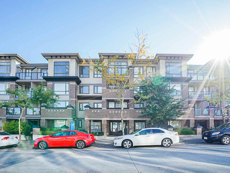 213 - 10822 City Parkway, Surrey BC V3T 0C2