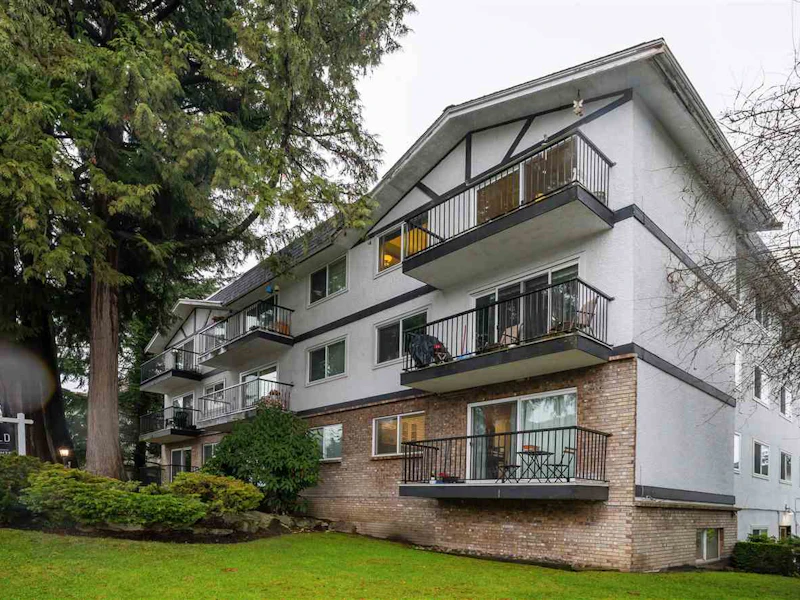 301 - 157 E 21st Street, North Vancouver BC V7L 3B5