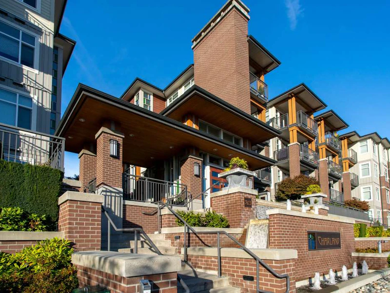 2210 - 963 Charland Avenue, Coquitlam BC V3K 3K7