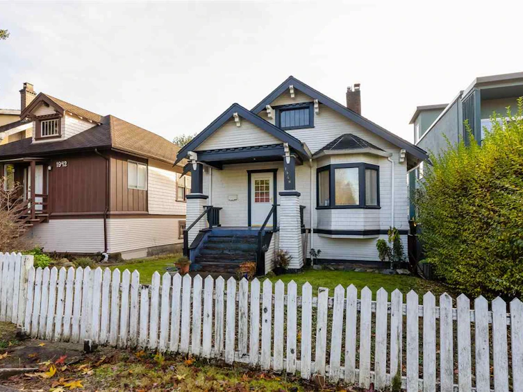 1948 W 41st Avenue, Vancouver, BC, V6M 1Y4