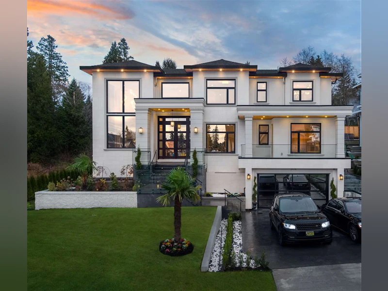 2928 165b Street, Surrey BC