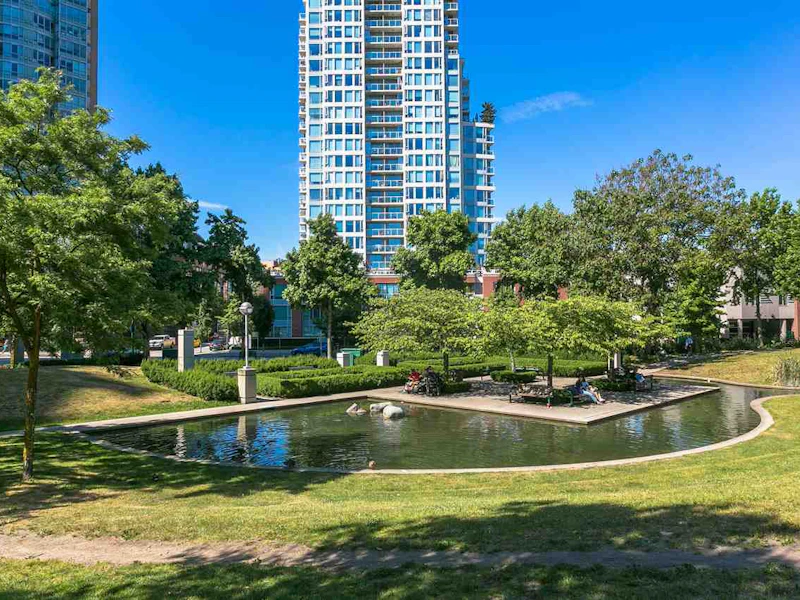 1101 - 58 Keefer Place, Vancouver BC V6B 0B8