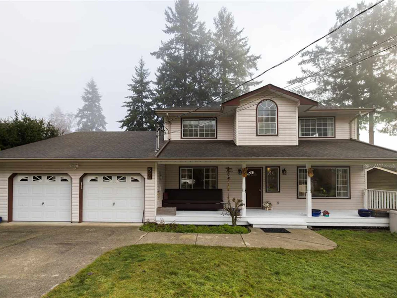 566 Ocean View Drive, Gibsons BC