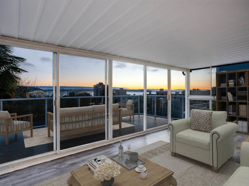 1248 Fulton Avenue, West Vancouver BC V7T 1N6