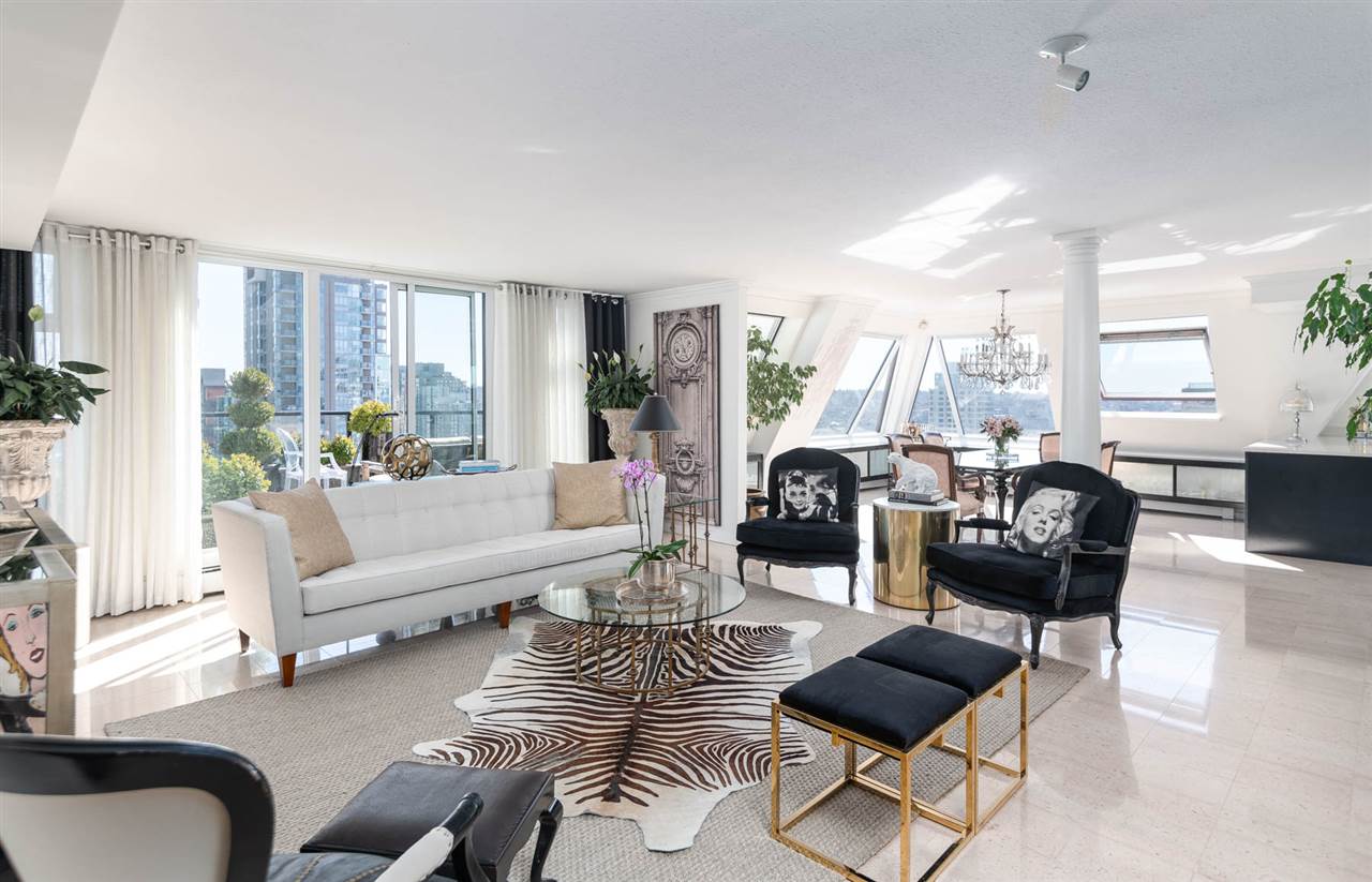PH2-1010 Burnaby Street, Vancouver, BC, V6E 4L8