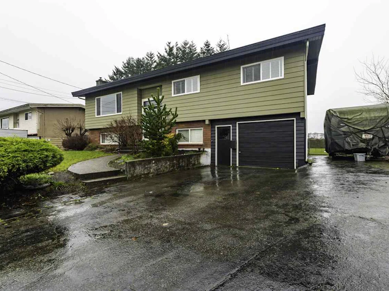 6293 Selkirk Street, Chilliwack BC V2R 2L7