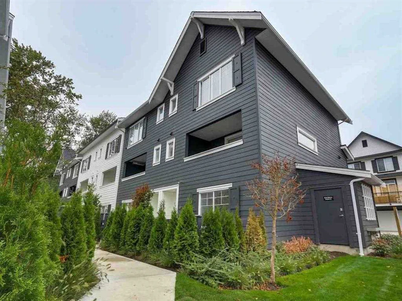 13 - 16357 15th Avenue, Surrey BC