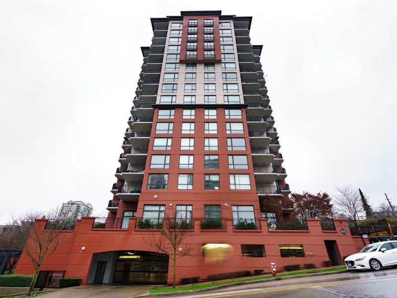 1005 - 813 Agnes Street, New Westminster BC V3M 0A9