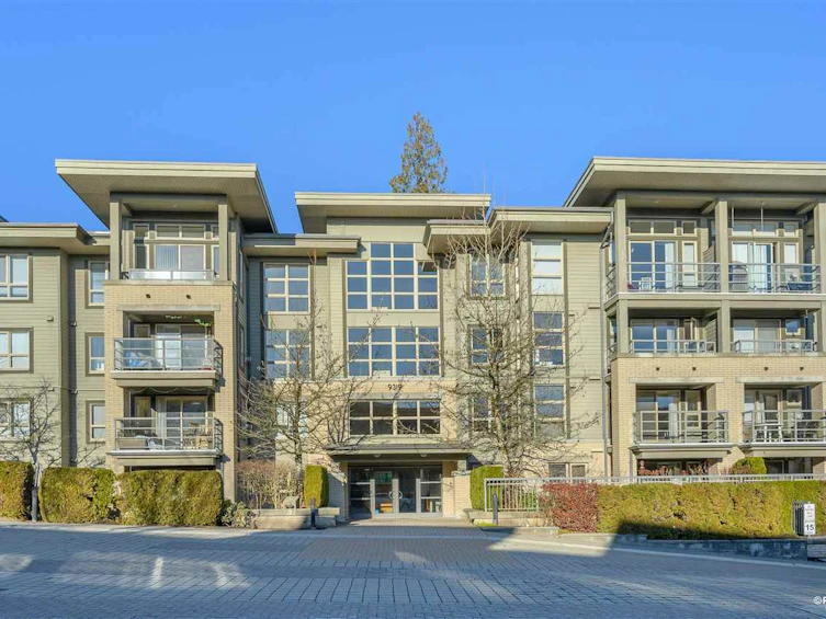 205-9319 University Crescent, Burnaby, BC, V5A 4Y5