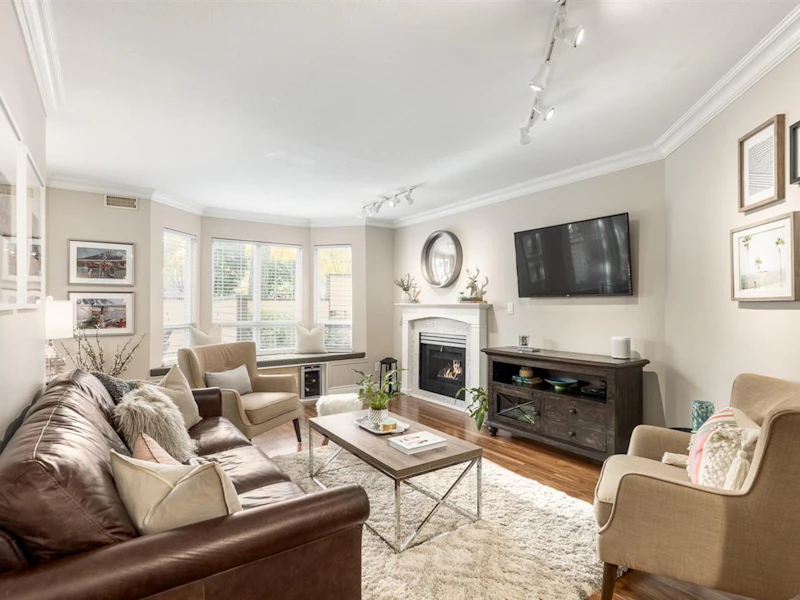 102 - 123 E 6th Street, North Vancouver BC V7L 1N9