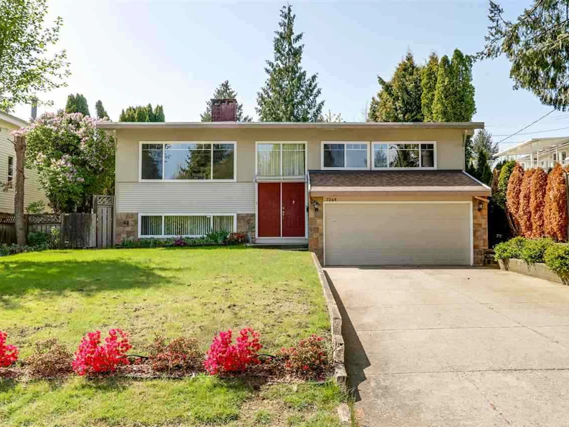 7249 Mckay Avenue, Burnaby BC V5J 3S8