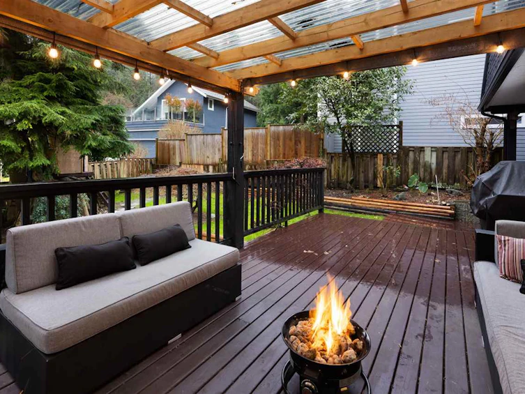 6442 Nelson Avenue, West Vancouver, BC, V7W 2A6