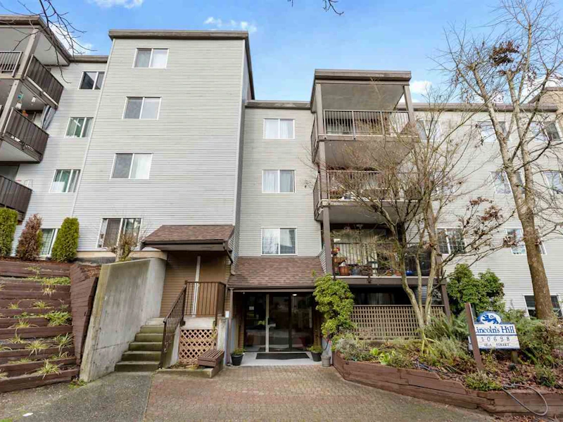 313 - 10698 151a Street, Surrey BC V3R 8T5