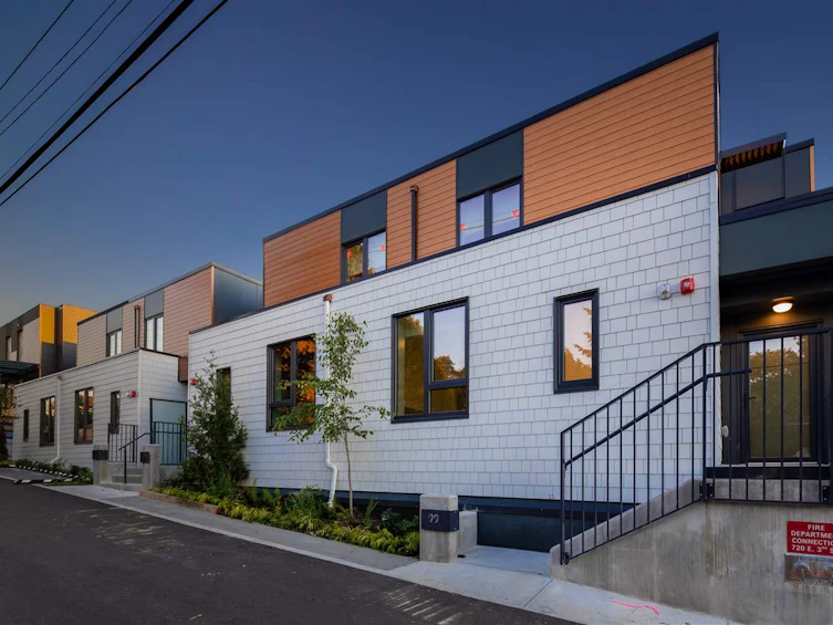 19-720 E 3rd Street, North Vancouver, BC, V7L 0G7