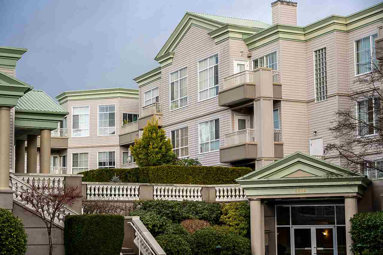 217-8975 Jones Road, Richmond, BC, V6Y 3Y7
