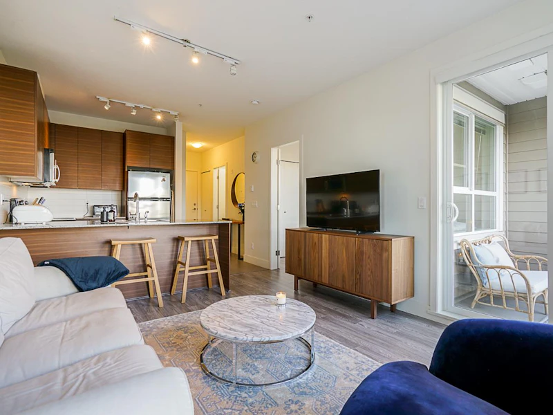 215 - 5788 Sidley Street, Burnaby BC V5J 0E4