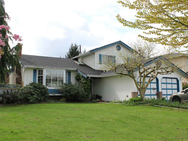 15546 95 Avenue, Surrey, BC, V3R 8T9