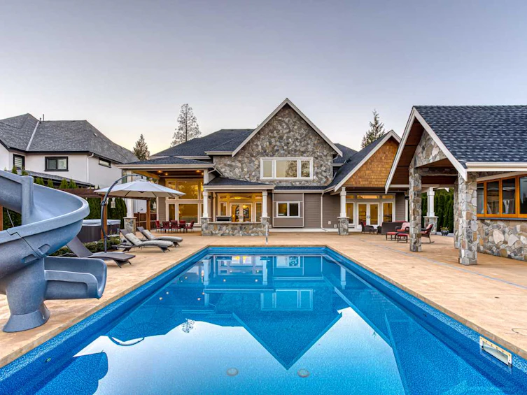 8738 217a Street, Langley, BC, V1M 3S7
