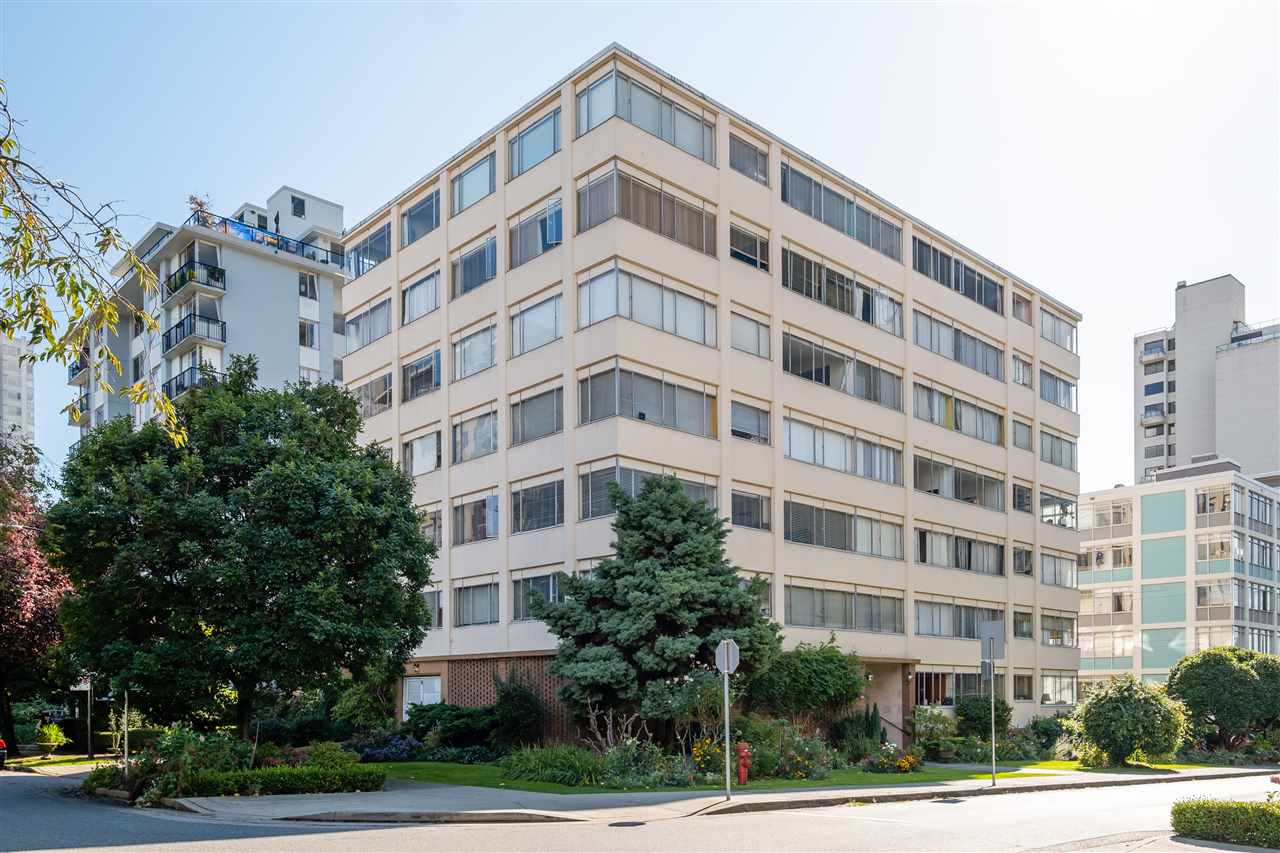 403-1050 Chilco Street, Vancouver, BC, V6G 2R8