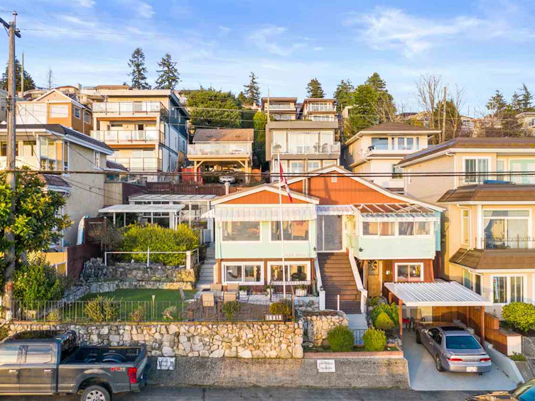 LT.17-15319 Marine Drive, Surrey, BC, V4B 1C7