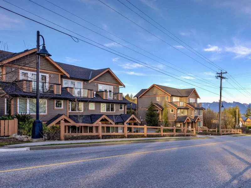 2 - 728 Gibsons Way, Gibsons BC
