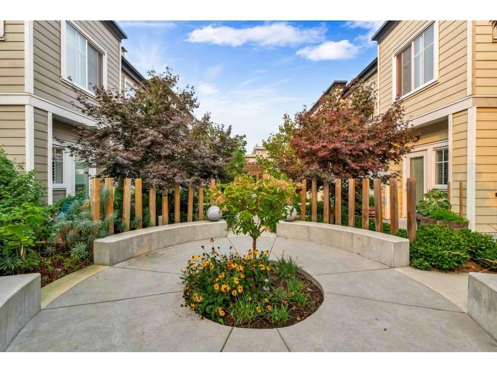77-15588 32 Avenue, Surrey, BC, V3Z 0G3