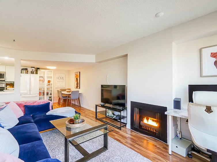205-812 Milton Street, New Westminster, BC, V3M 1N2