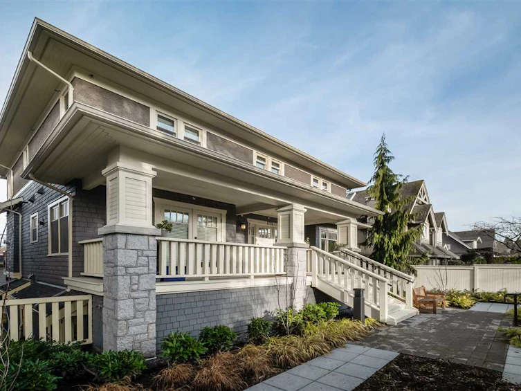 200-1775 W 16th Avenue, Vancouver, BC, V6J 2L9