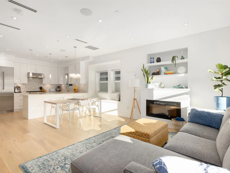 3220 Glen Drive, Vancouver BC