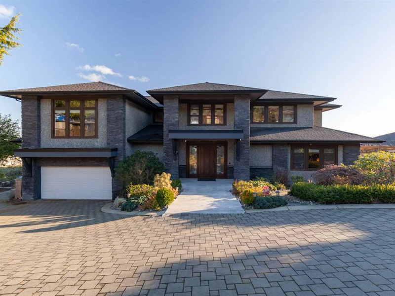 990 Eyremount Drive, West Vancouver BC V7S 2B3
