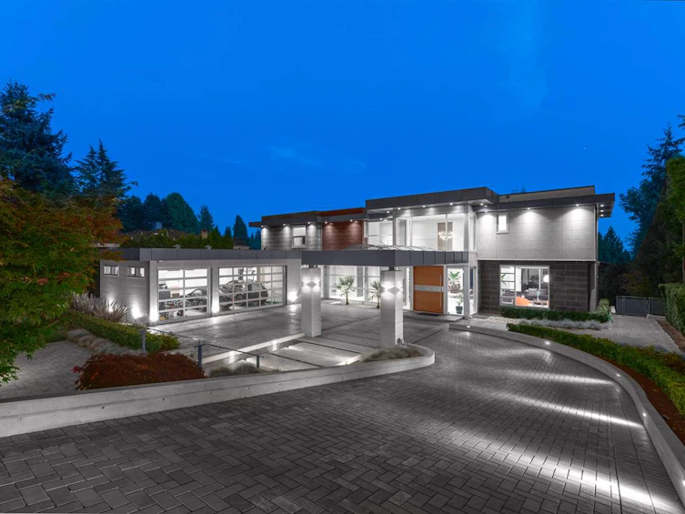 686 Southborough Drive, West Vancouver, BC, V7S 1M8