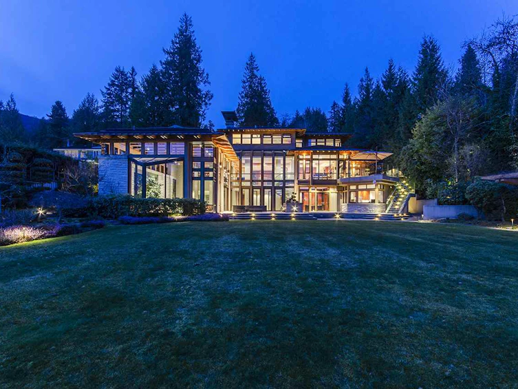 2860 Mathers Avenue, West Vancouver, BC, V7V 2J9