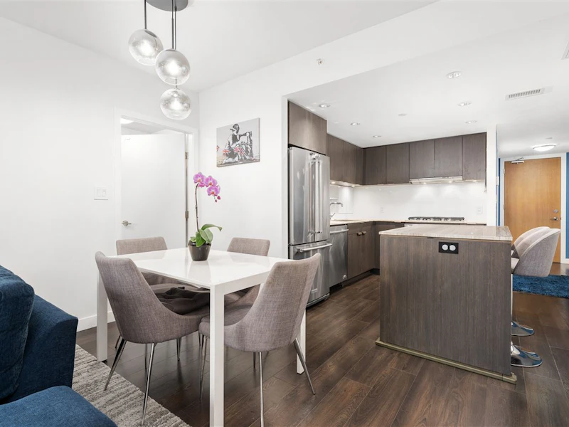 1109 - 111 E 1st Avenue, Vancouver BC V5T 1A4