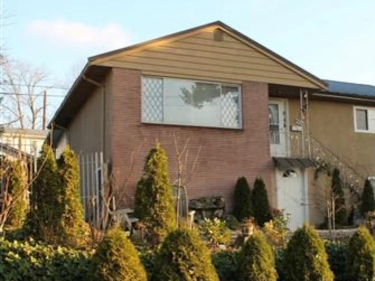 6279 Lougheed Highway, Burnaby, BC, V5B 3A1
