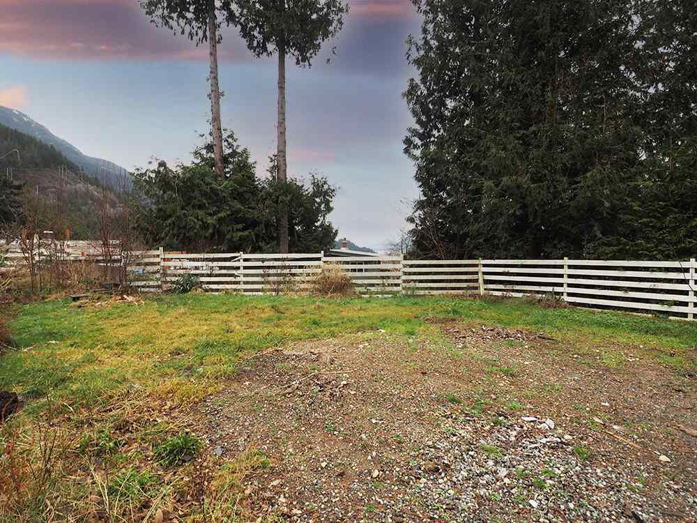 835 Minaty Lane, Squamish, BC, V0N 1J0