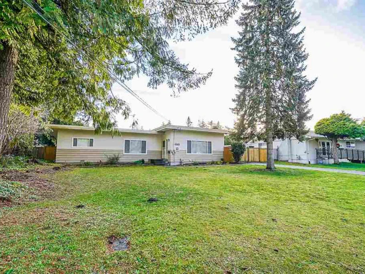 19736 48 Avenue, Langley, BC, V3A 3K9