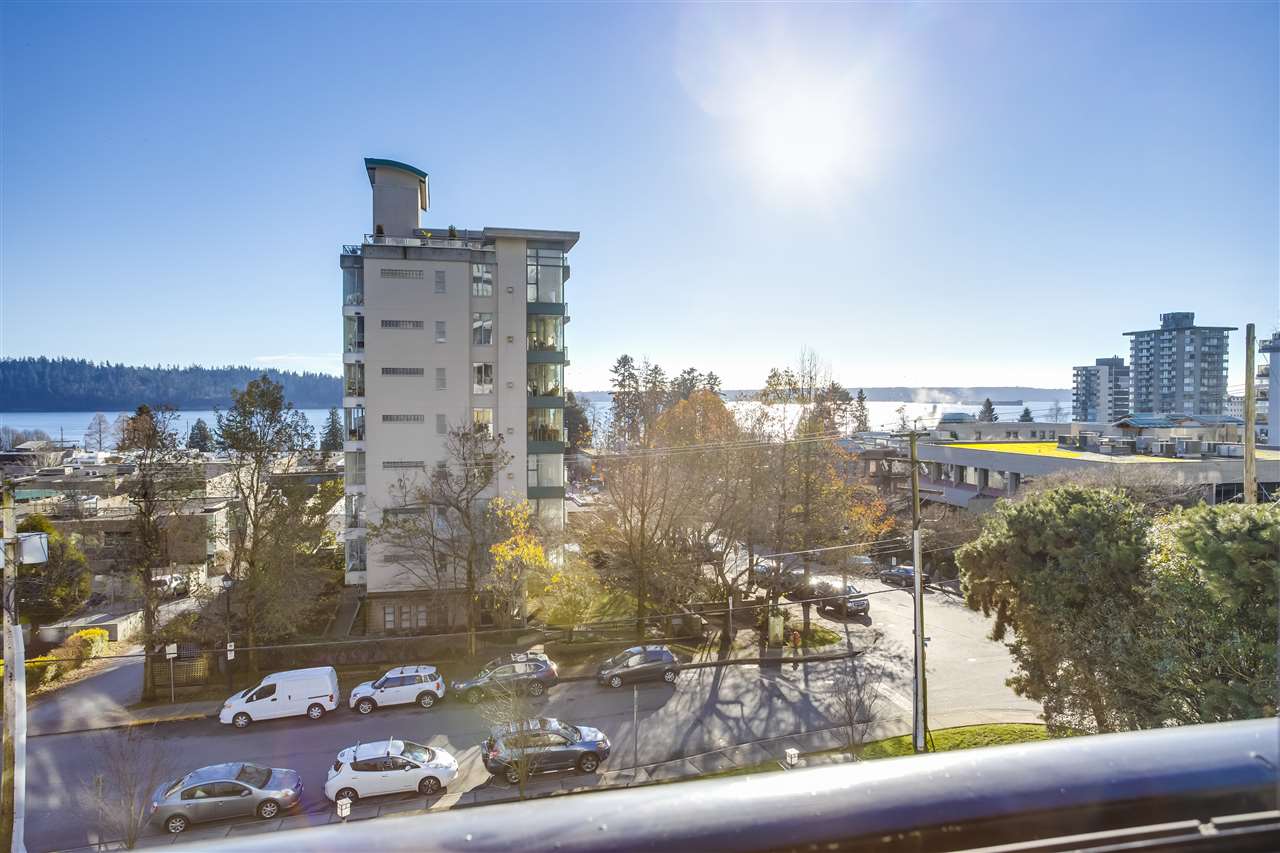 301-650 16th Street, West Vancouver, BC, V7V 3R9