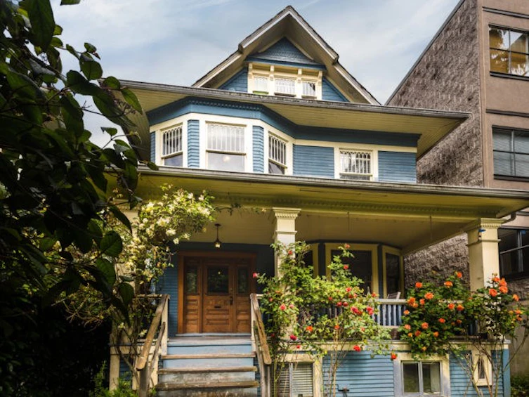 1517 Comox Street, Vancouver, BC, V6G 1P3