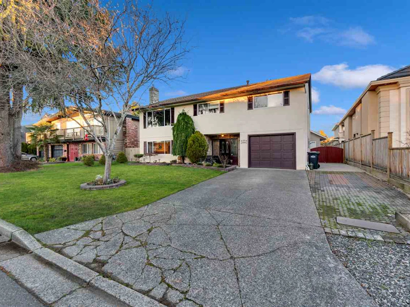 4671 Foxglove Crescent, Richmond BC V7C 2K4