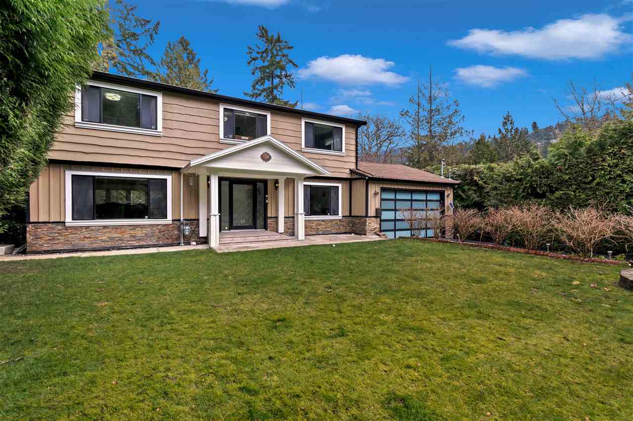 5495 Greenleaf Road, West Vancouver, BC, V7W 1N5