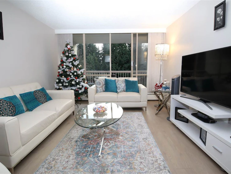 312-2012 Fullerton Avenue, North Vancouver, BC, V7P 3E3