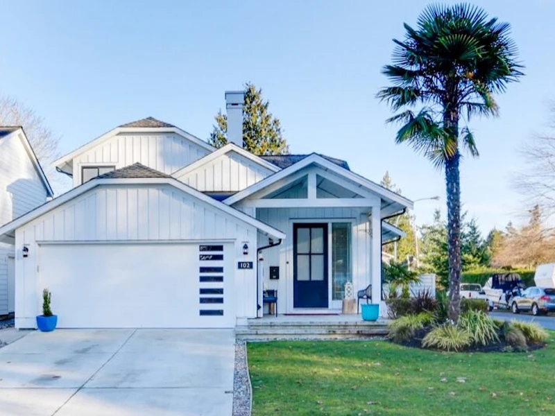 102 66th Street, Delta BC V4L 2E5
