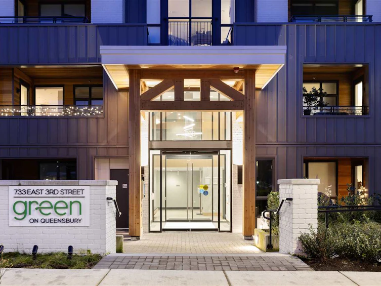 202-733 E 3rd Street, North Vancouver, BC, V7L 1G8