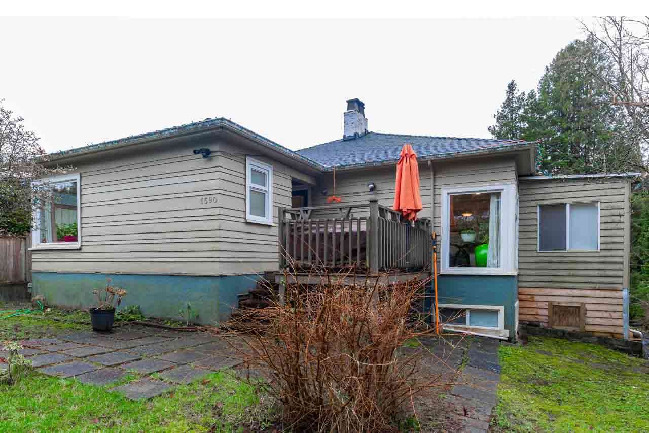 1590 Kings Avenue, West Vancouver, BC, V7V 2B4
