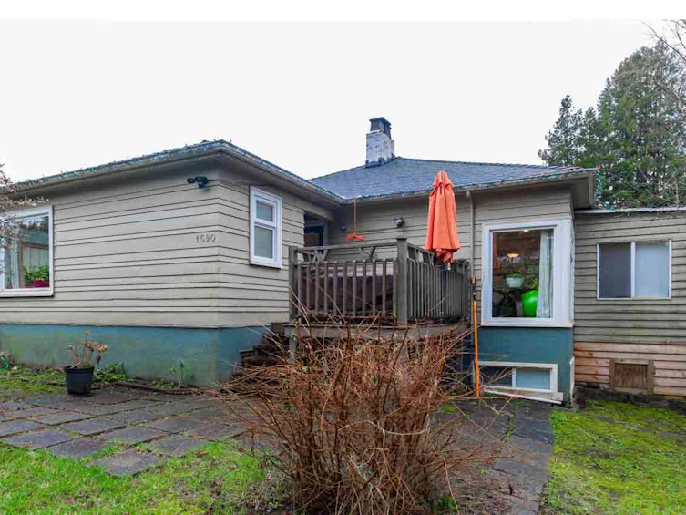 1590 Kings Avenue, West Vancouver, BC, V7V 2B4